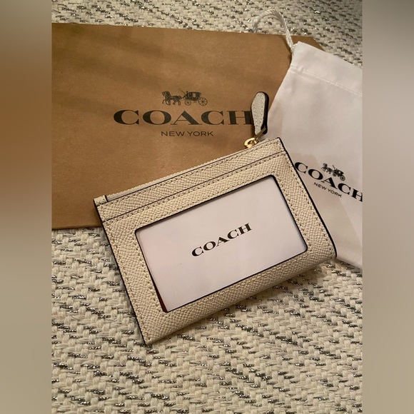 NWT! Coach Skinny ID leather case wallet with keychain + Gift wrap! - Picture 8 of 14